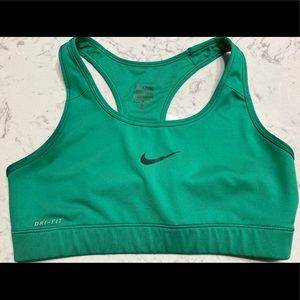 Nike Pro Sports Bra
